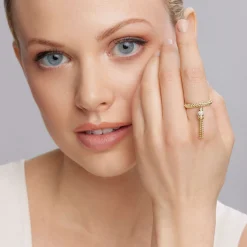 Caviar Tassel Diamond Ring