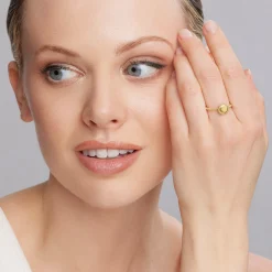 18K Gold Circle Ring