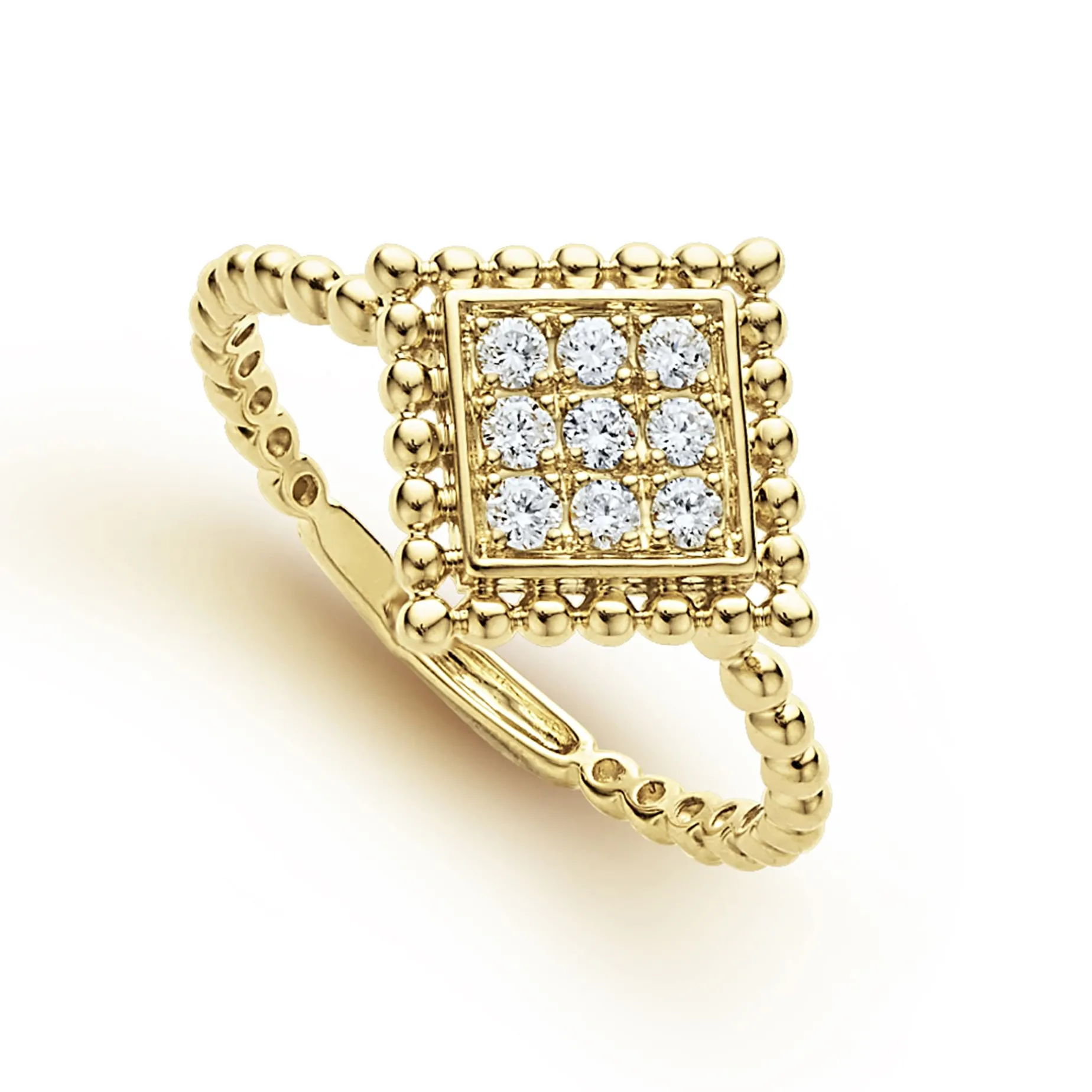 Large 18K Gold Diamond Ring