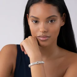 Single Station Diamond Circle Caviar Bracelet | 9mm