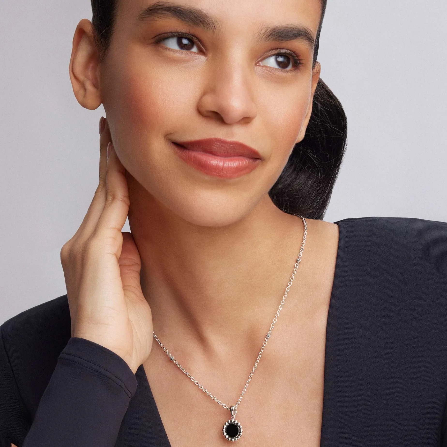 Small Onyx Circle Pendant Necklace