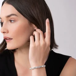 Three Station Diamond Circle Caviar Bracelet | 6mm